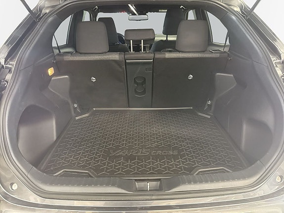 Toyota Yaris Cross 10 of 15