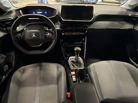 Peugeot 208 6 of 17