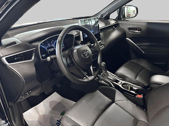 Toyota Corolla Cross 14 of 19