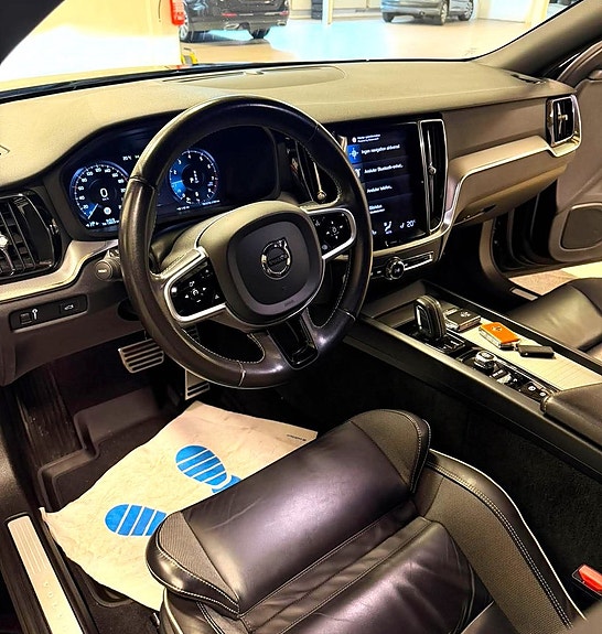 Volvo S60 12 of 21