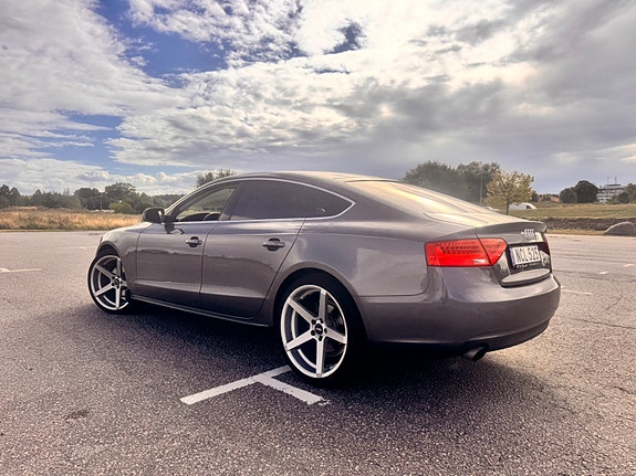 Audi A5 4 of 6