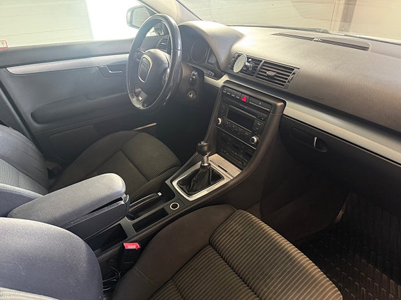 Audi A4 6 of 11