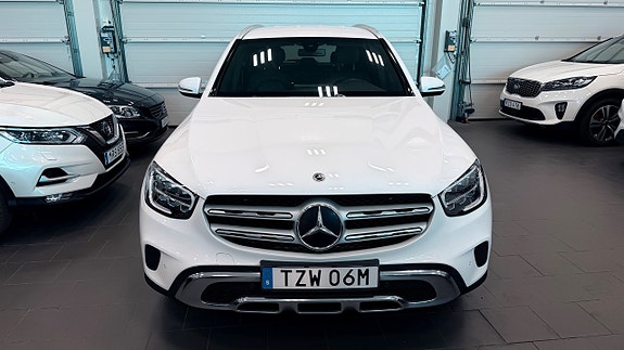 Mercedes-Benz GLC220 d 2 of 22