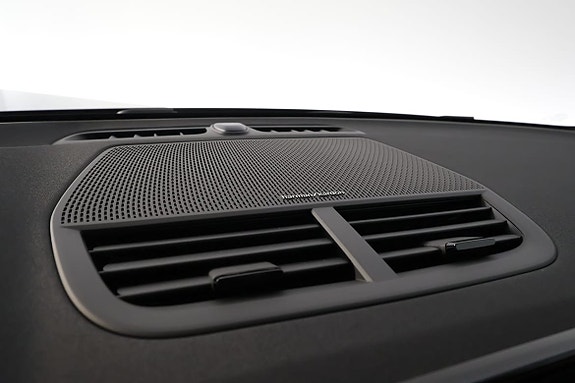 Polestar 2 9 of 15