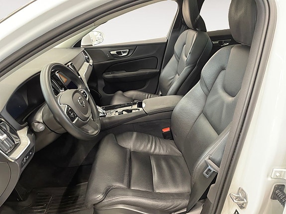 Volvo V60 11 of 19