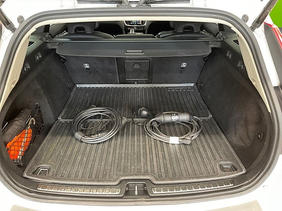 Volvo V60 13 of 19