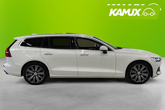Volvo V60 2 of 19