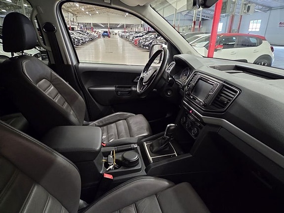 Volkswagen Amarok 4 of 10