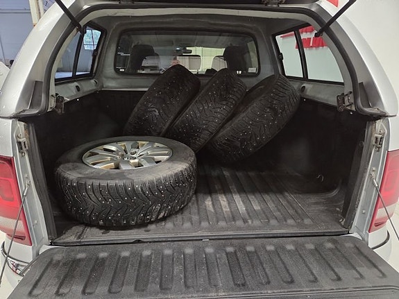 Volkswagen Amarok 8 of 10