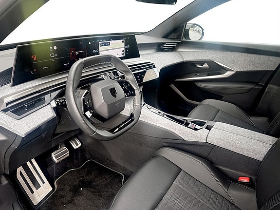 Peugeot 5008 4 of 15
