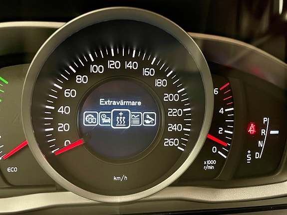 Volvo V70 10 of 22