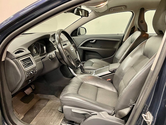 Volvo V70 6 of 22