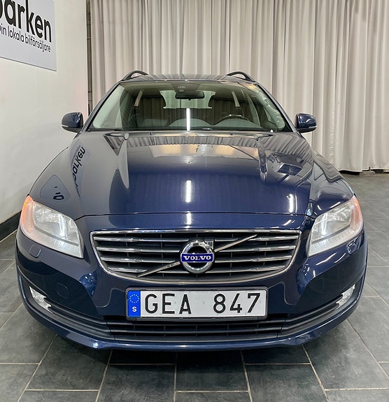 Volvo V70 3 of 22