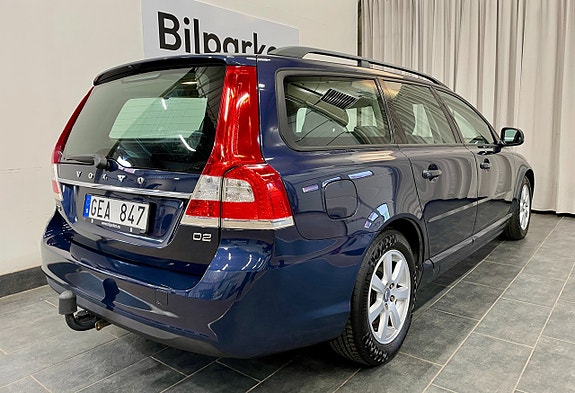 Volvo V70 4 of 22