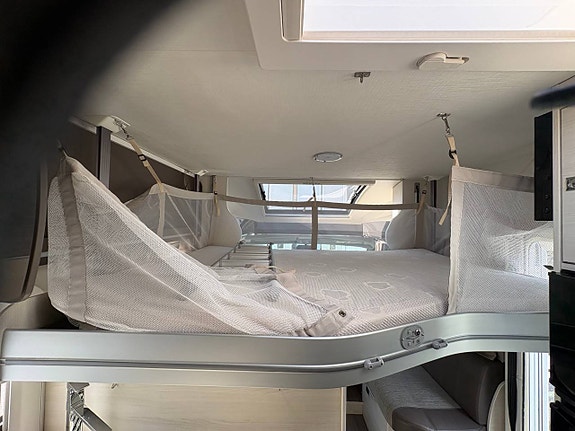 FIAT CHAUSSON 737. Dieselvärme/L-bädd/Taksäng/Ac mm.2017 4 of 12