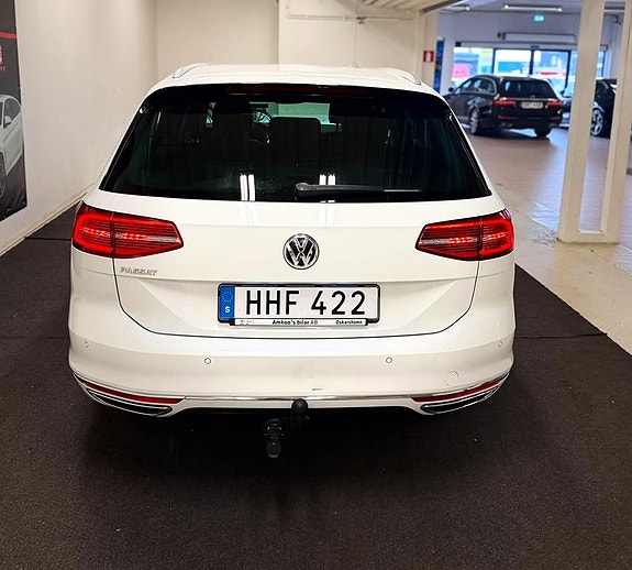 Volkswagen Passat 7 of 20