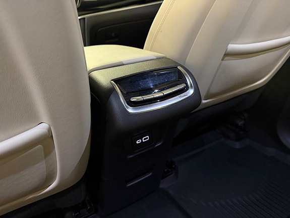 Cadillac XT6 15 of 25