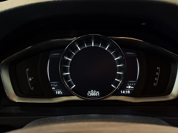 Volvo V60 17 of 23