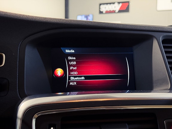Volvo V60 22 of 23