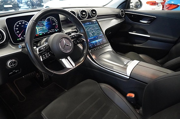 Mercedes-Benz C300 2 of 18