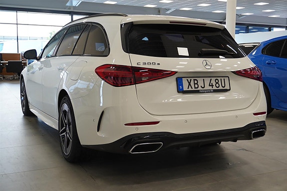 Mercedes-Benz C300 16 of 18
