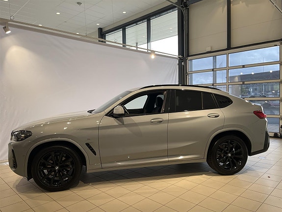BMW X4 2 of 14