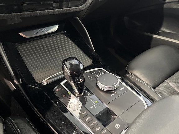 BMW X4 14 of 14