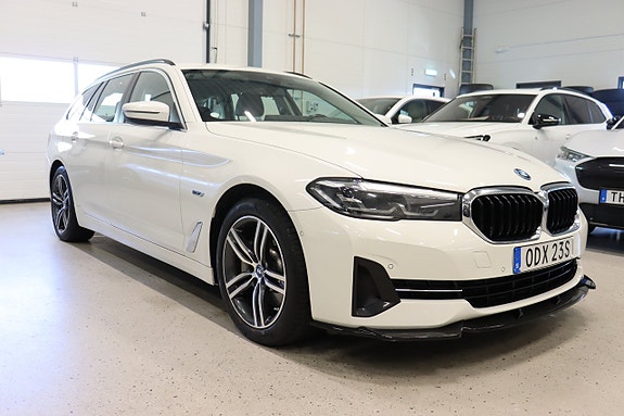 BMW 530e 3 of 30