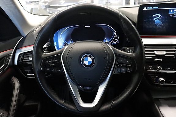 BMW 530e 16 of 30
