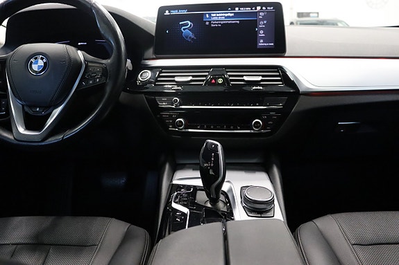 BMW 530e 17 of 30