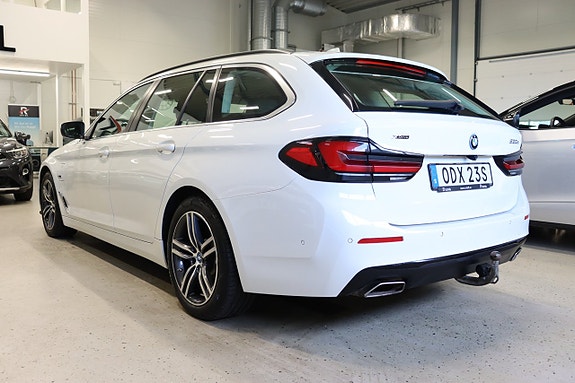 BMW 530e 5 of 30