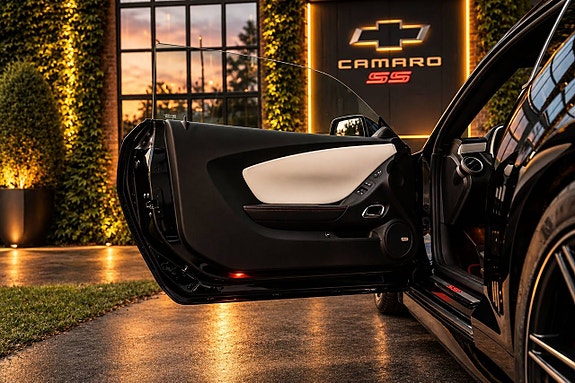 Chevrolet Camaro 8 of 14