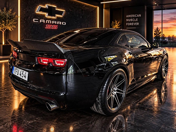 Chevrolet Camaro 4 of 14