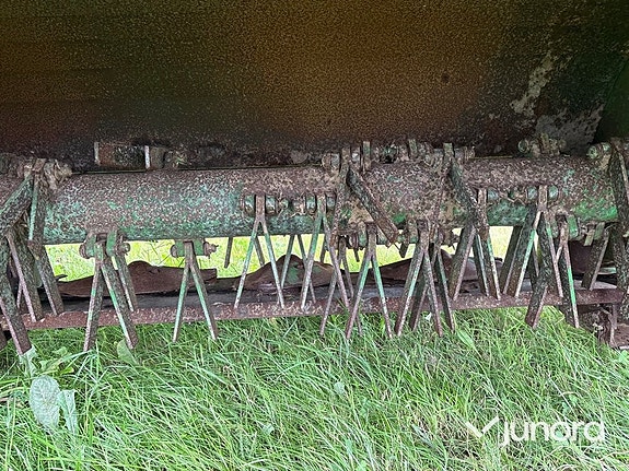 Slåtterkross John Deere 1350 14 of 30
