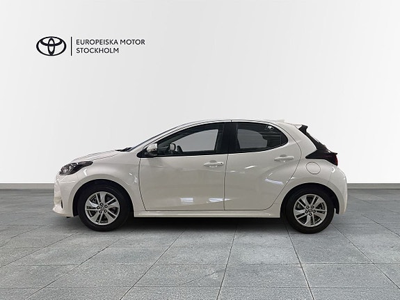 Toyota Yaris 3 of 14
