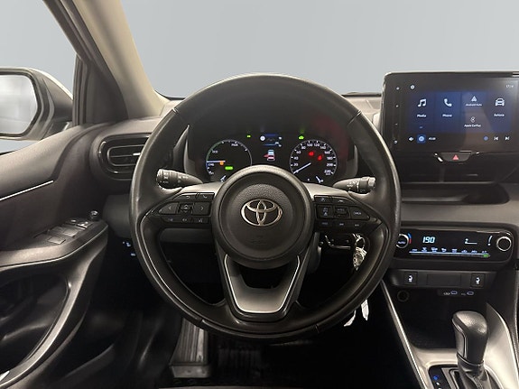 Toyota Yaris 9 of 14