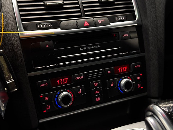 Audi Q7 27 of 30