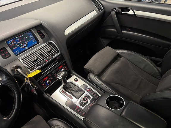 Audi Q7 25 of 30