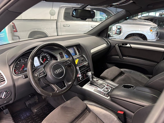 Audi Q7 15 of 30