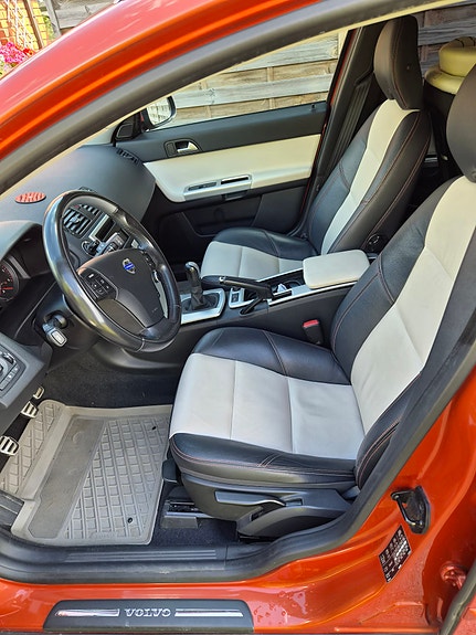 Volvo V50 5 of 9