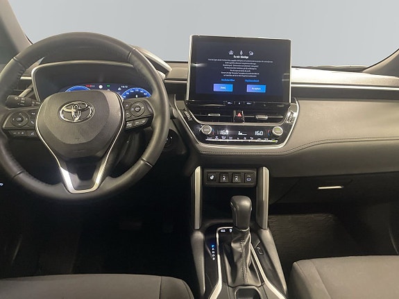 Toyota Corolla Cross 8 of 18