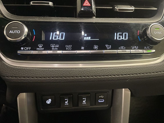 Toyota Corolla Cross 15 of 18