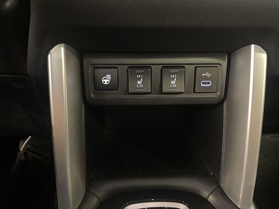 Toyota Corolla Cross 14 of 18
