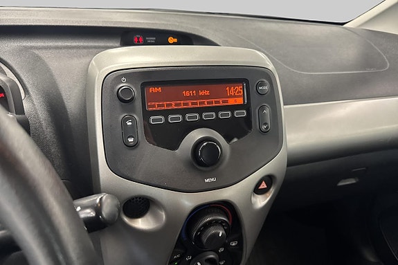 Toyota Aygo 12 of 20