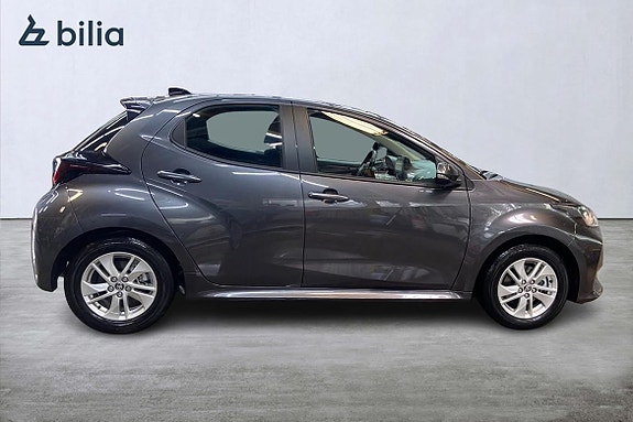 Toyota Yaris 18 of 21