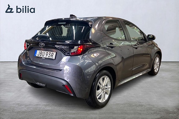 Toyota Yaris 19 of 21