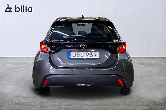 Toyota Yaris 5 of 21