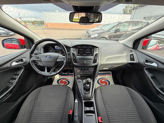 Ford Focus 8 of 20