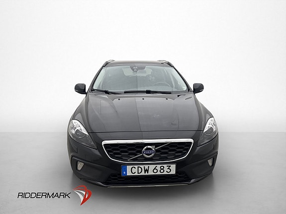 Volvo V40 Cross Country 2 of 20