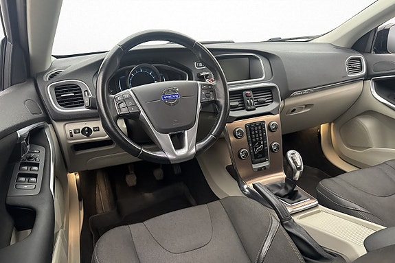 Volvo V40 Cross Country 8 of 20
